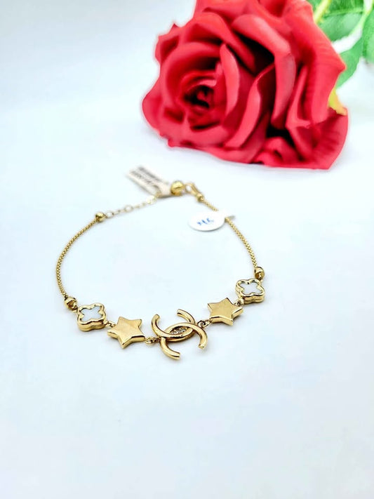 Pulsera CC con Clover y Estrellas en Oro Italiano 14K
