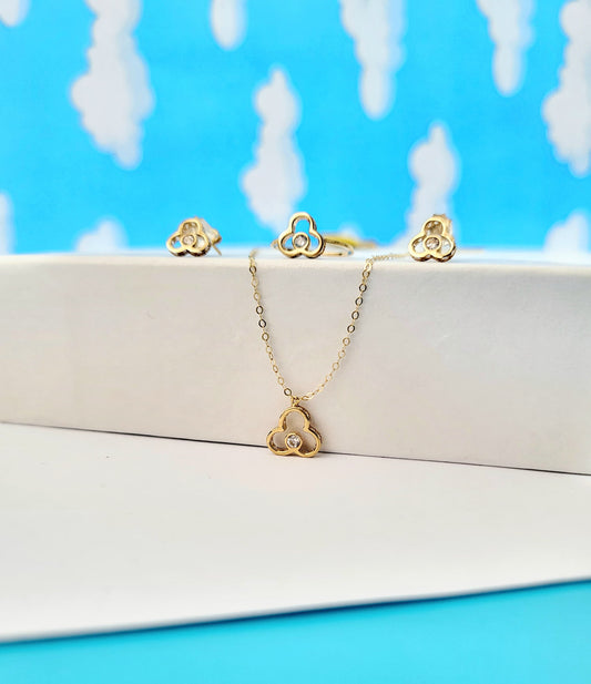 Set para niña, gargantilla, anillo y aritos  oro 14k