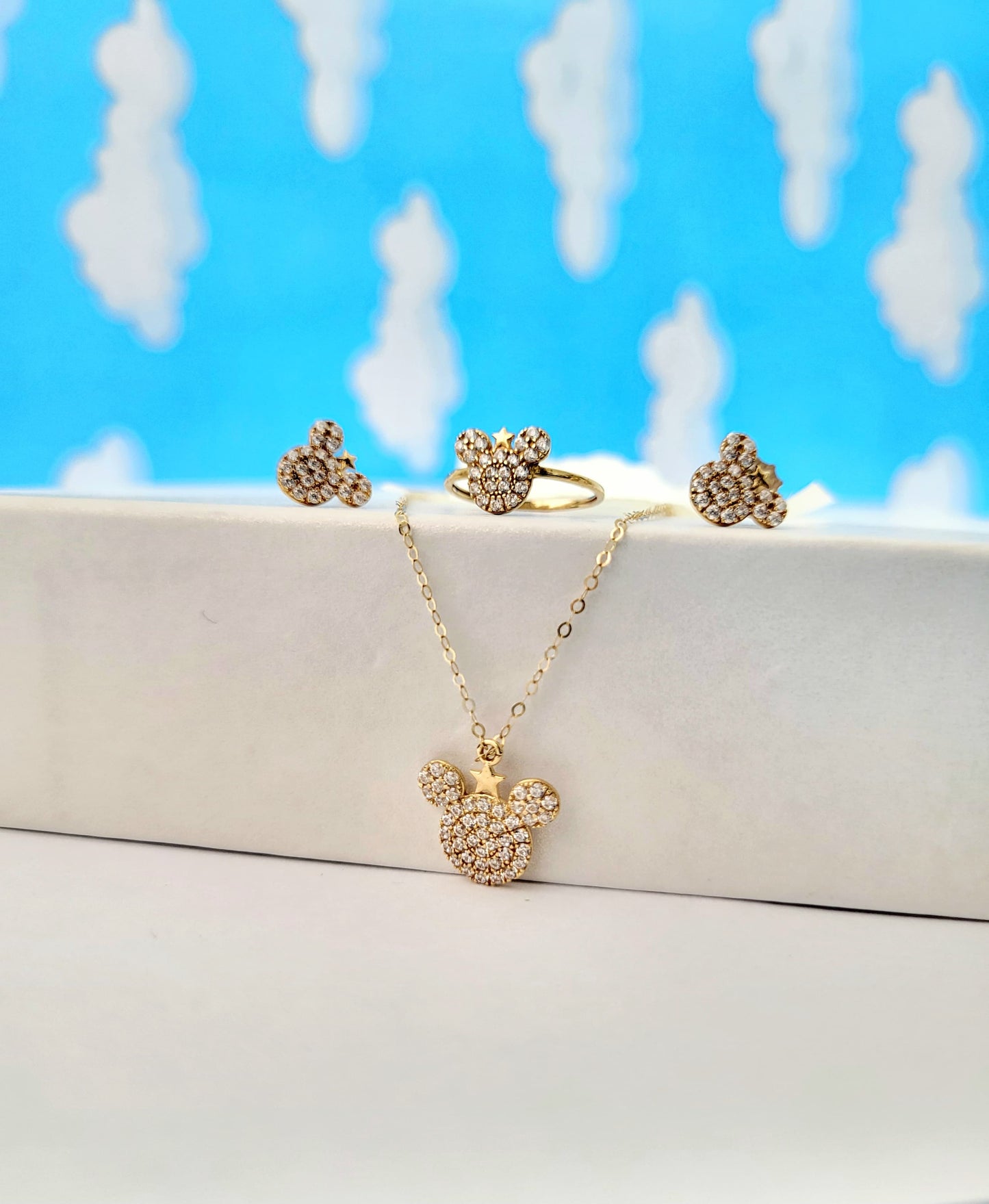 Set para niña, gargantilla, anillo y aritos minnie oro 14k ✨