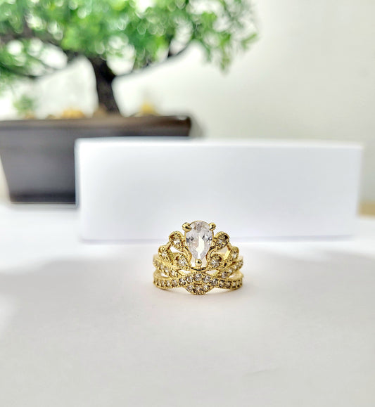 Anillo Estilo Corona en Oro 14K con Zirconia Central