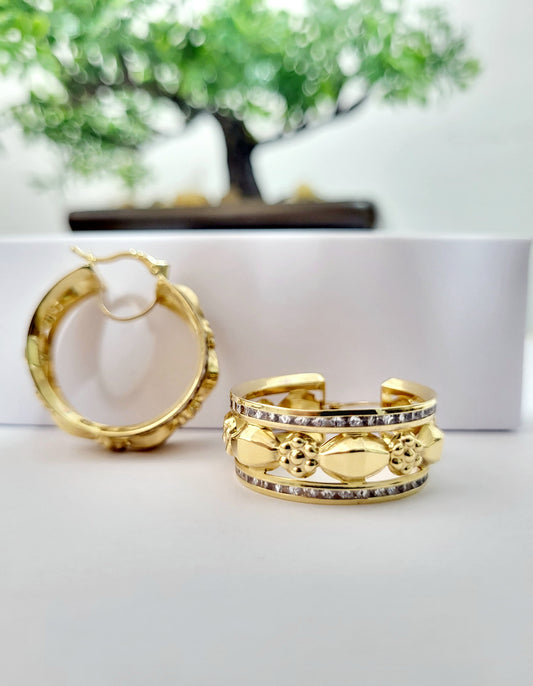Argollas de Oro 14K con Diseño de Relieve y Circonias