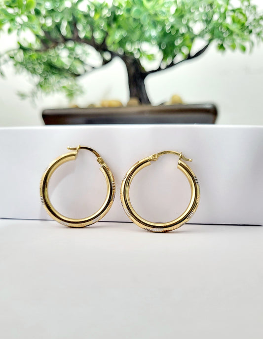 Argollas de Oro 14K con Acabado Pulido y Texturizado