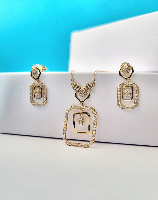 Set gargantilla y aritos cuadrado y flores oro 14k